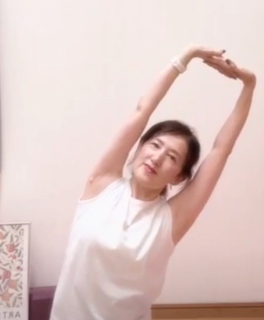 福岡ヨガピラティス月読みヨガ講師